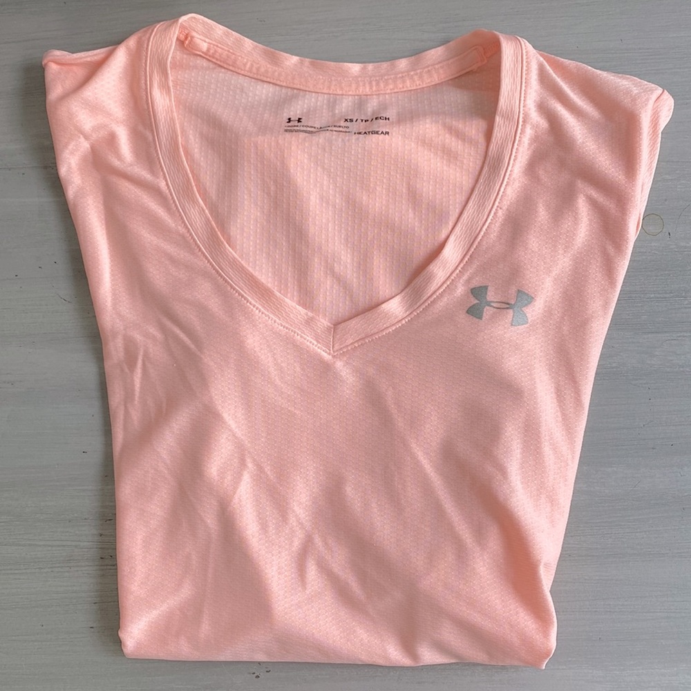 Under Armour t shirt